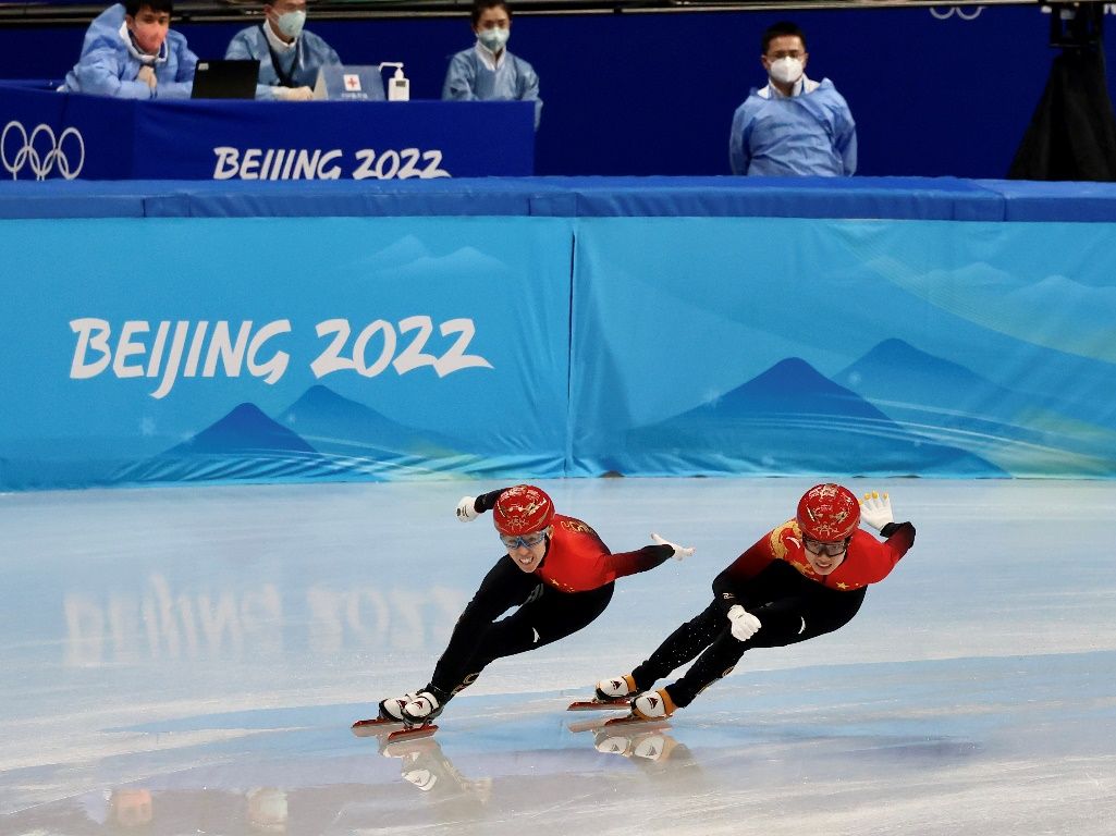 冬奥赛场直击| 虎年第一练！短道速滑国家队亮相首都体育馆