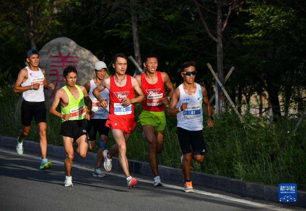 2023乌鲁木齐马拉松举行