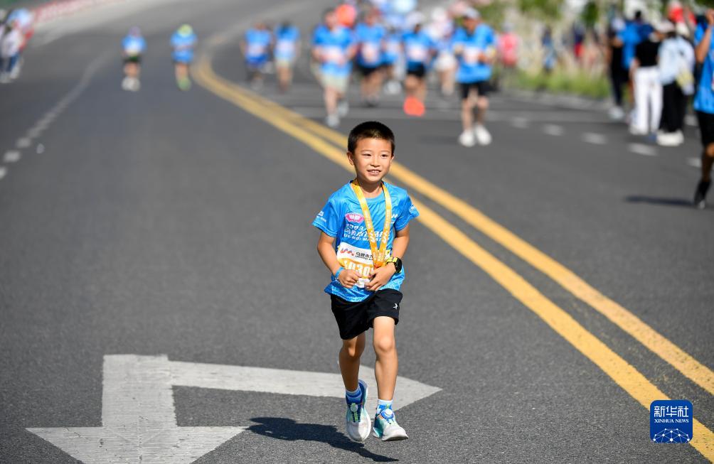 2023乌鲁木齐马拉松举行