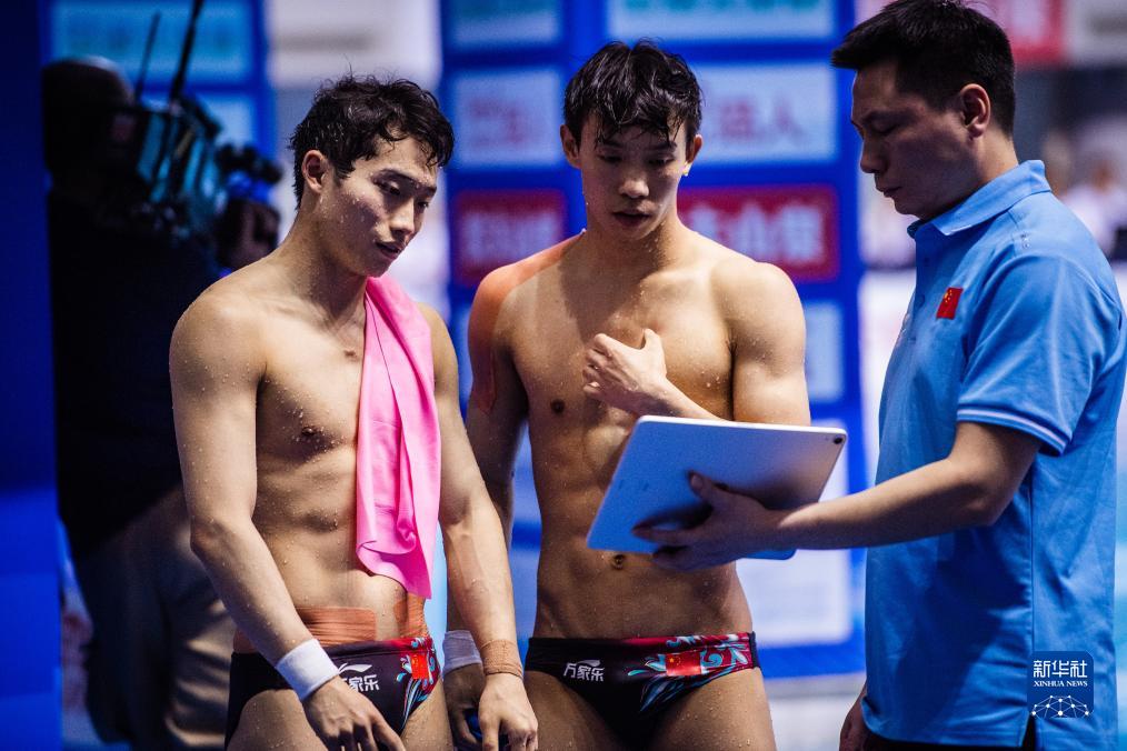 跳水——全国锦标赛：王宗源/龙道一男子双人3米板夺冠