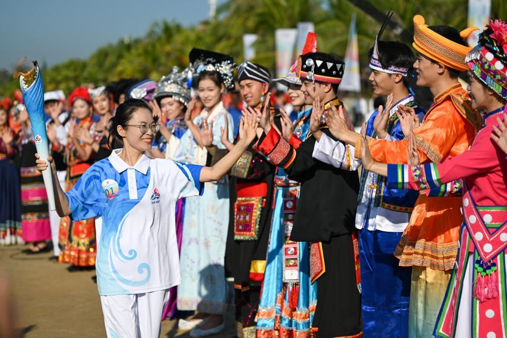 同心之火，同频共燃——第十二届全国少数民族传统体育运动会火炬传递活动侧记