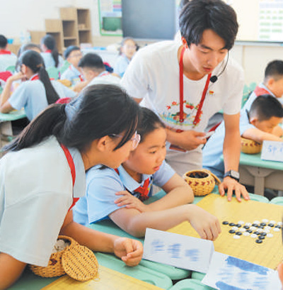 体育支教 挥洒青春热情