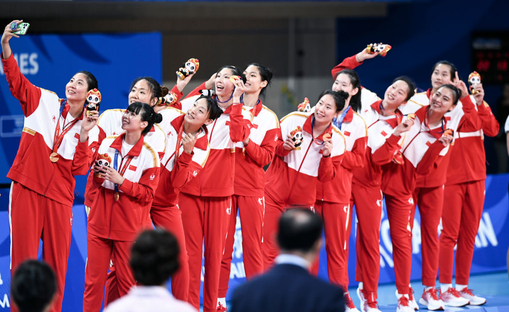 杨昊：年轻的中国女排先争取做到全面、快速