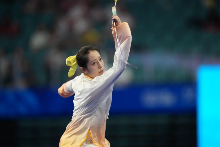 成都世运会|卢卓灵夺得中国代表团首金泪洒混采区:感谢努力的自己 成都世运会|卢卓灵夺得中国代表团首金泪洒混采区:感谢努力的自己