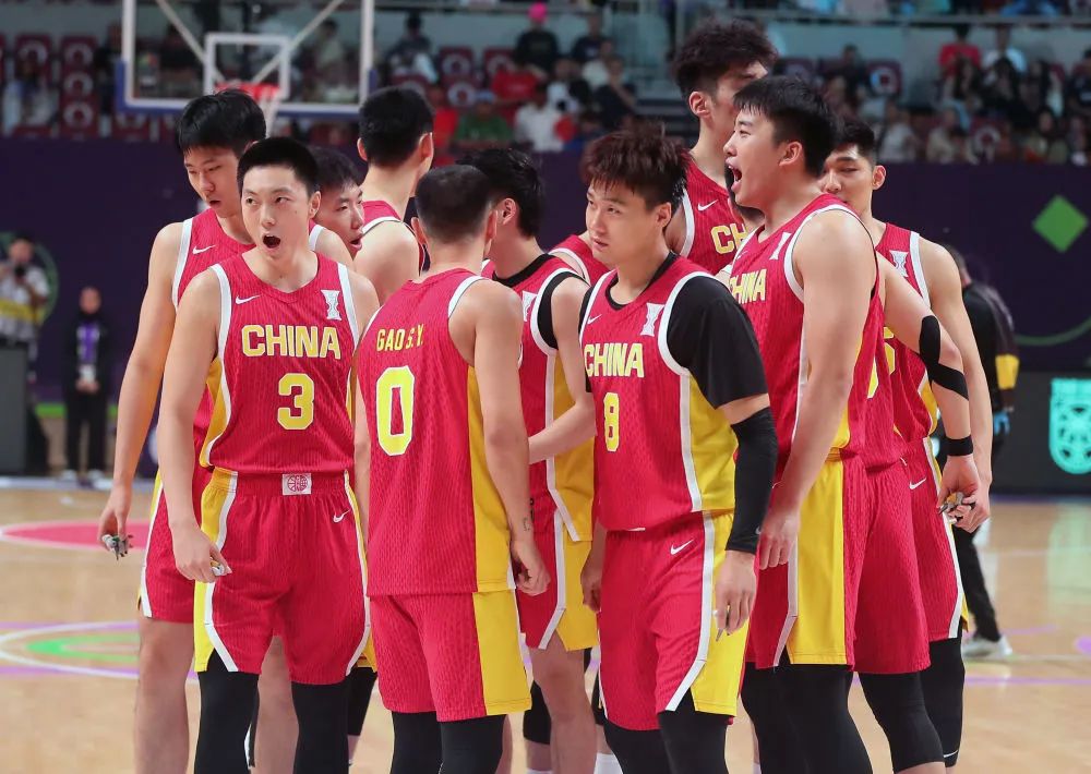 追光丨一分差距 万分期待——中国男篮星火已燃