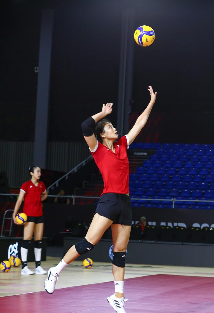 中国女排积极备战世锦赛首战