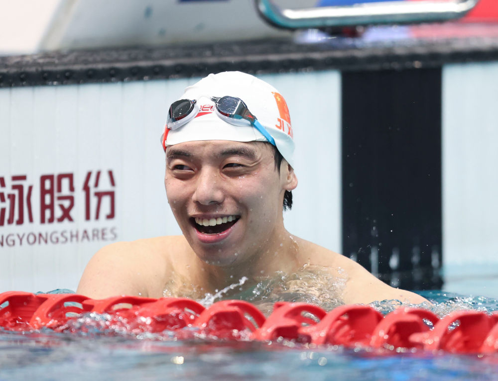 老将季新杰以平常心取胜:游泳也是一份工作