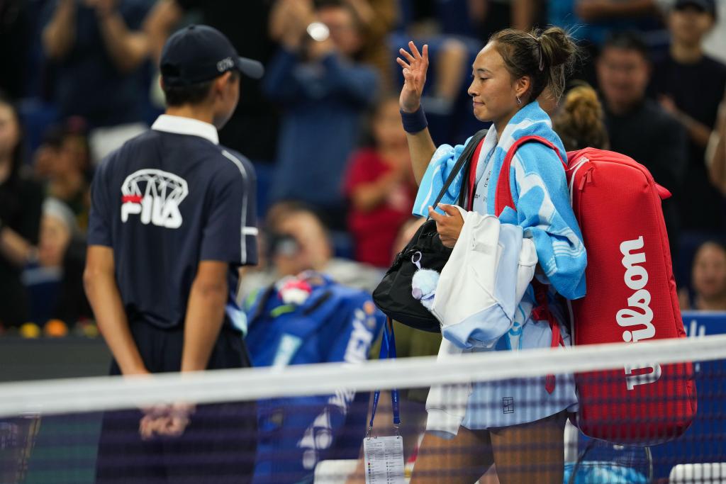 郑钦文解释退赛原因:为长远计选择“保守”