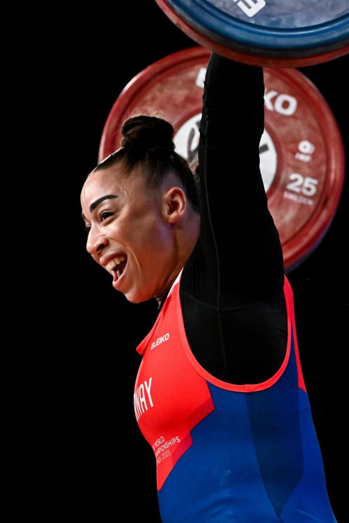 从全职电工到国民偶像——记挪威举重世界冠军科恩达