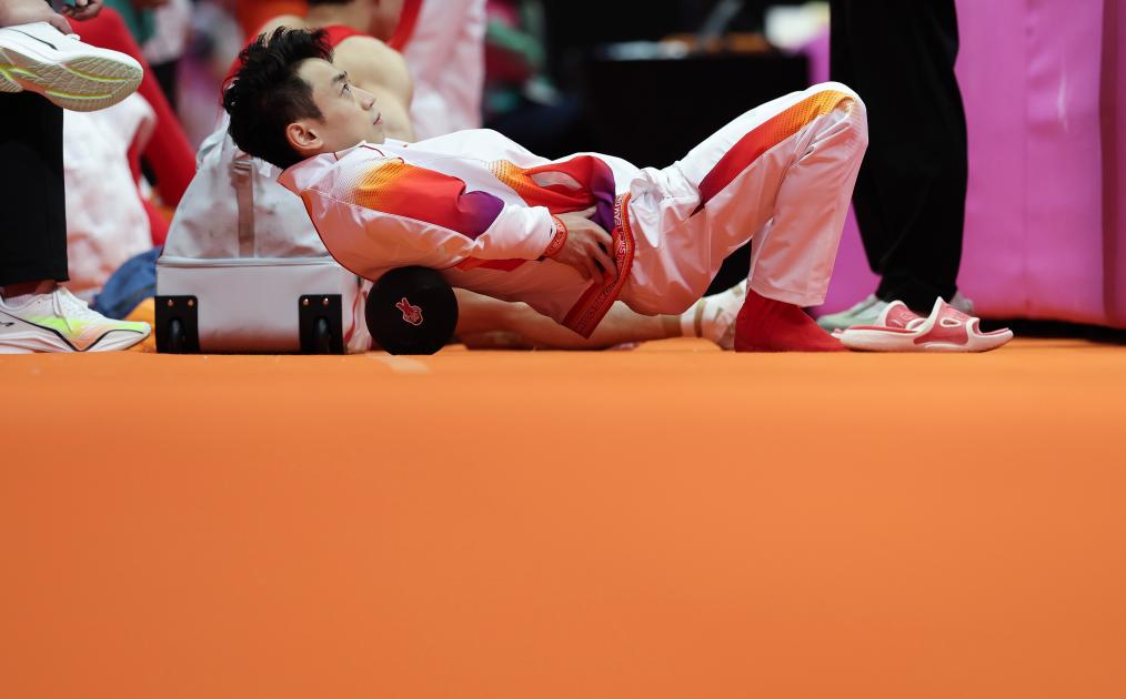 雅加达体操世锦赛 | 邹敬园刷新本届单项最高分