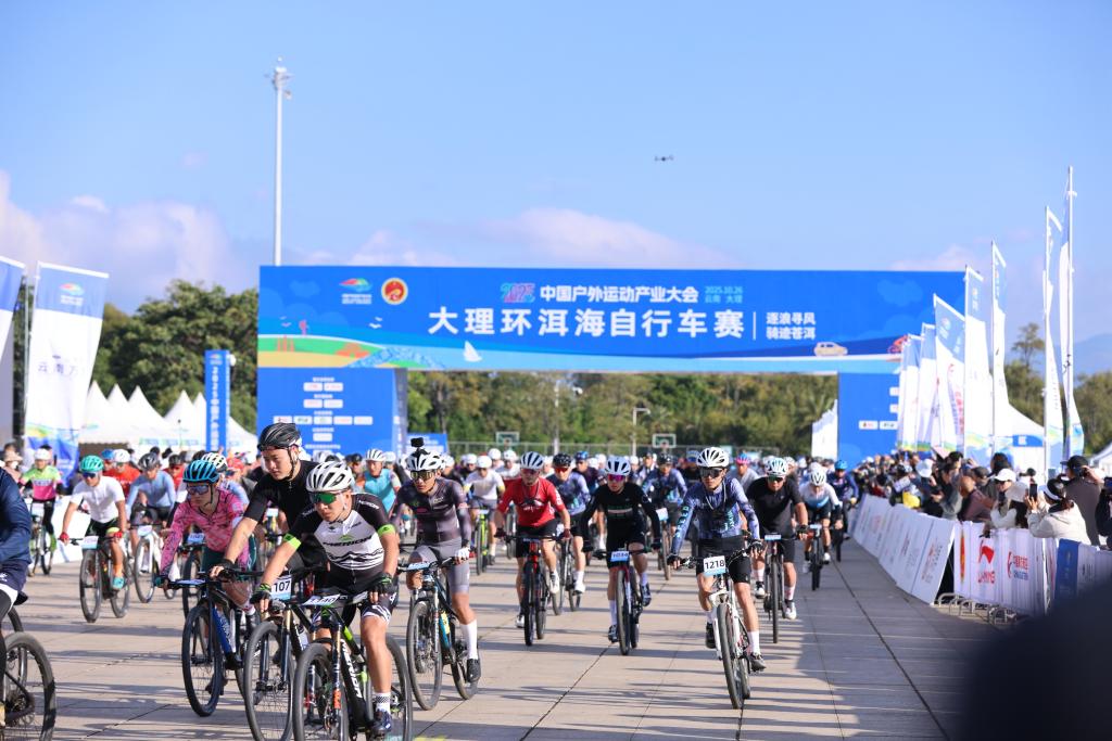 追光丨火爆!我国超4亿人玩户外,都在玩啥?