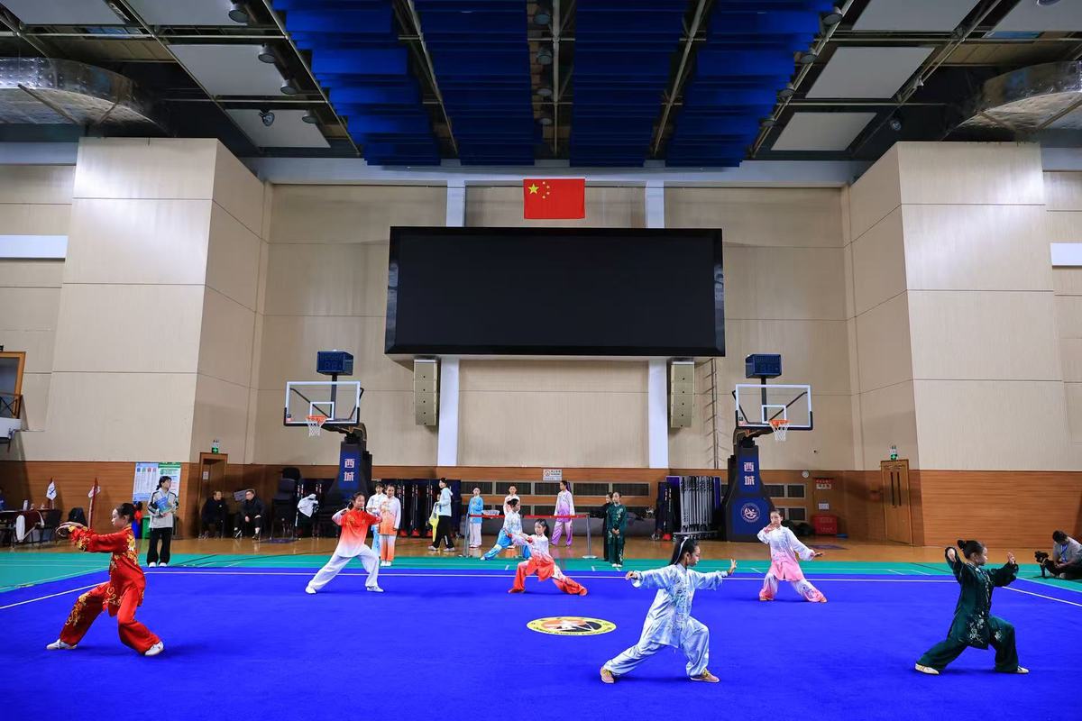 拳影翻飞,锋芒绽放——2025年北京市体育传统项目学校武术套路比赛收官