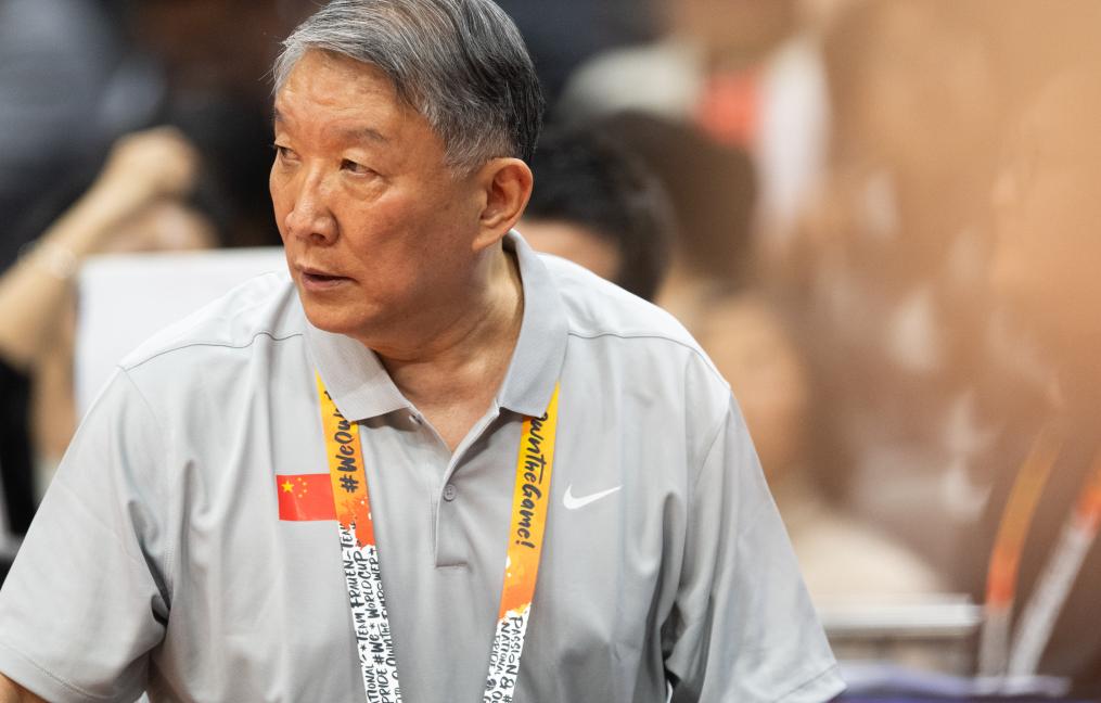 试验“双塔”组合 中国女篮以实战促磨合