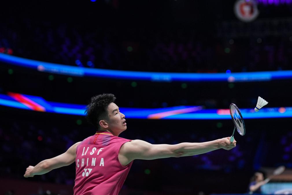 羽毛球亚锦赛:石宇奇晋级 李诗沣爆冷出局