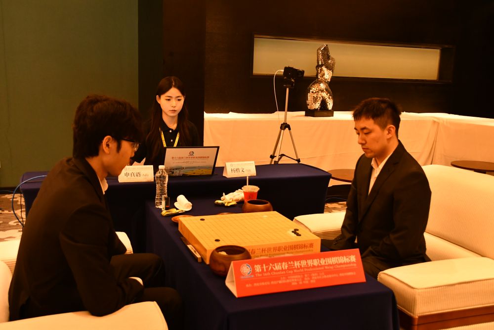 柯洁等六名中国棋手晋级春兰杯八强