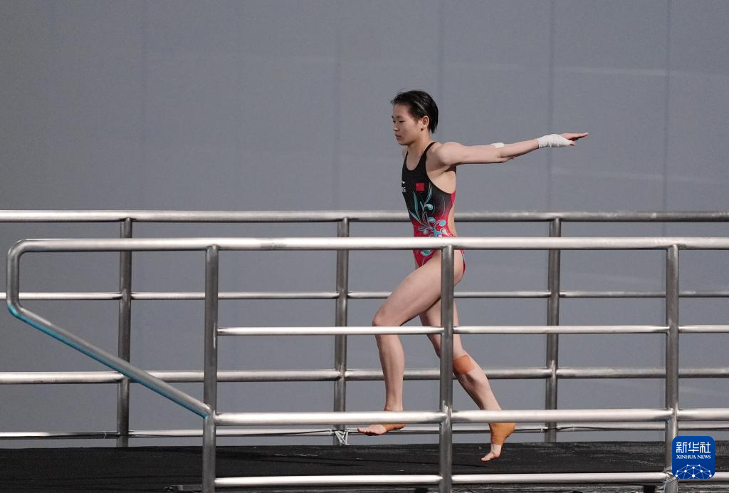跳水世界杯总决赛：陈芋汐、全红婵包揽女子10米台冠亚军