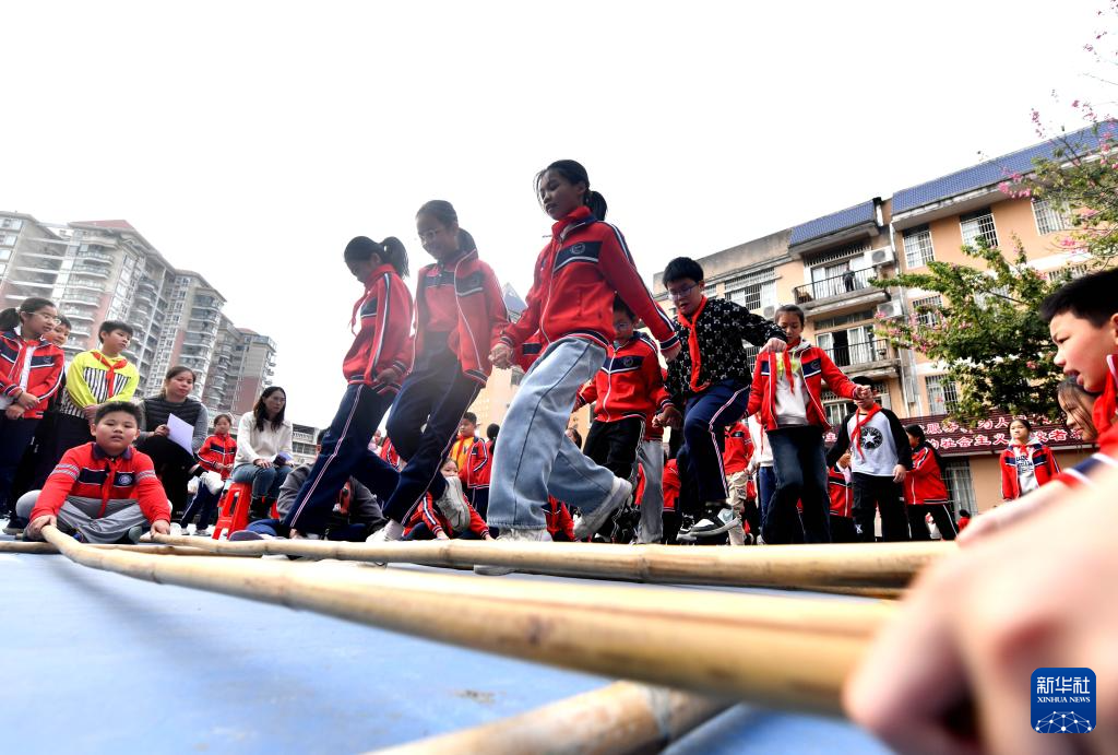 全民健身——校园运动会刮起“民族风”