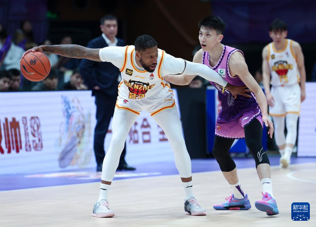 篮球——CBA常规赛：北京控股胜深圳马可波罗