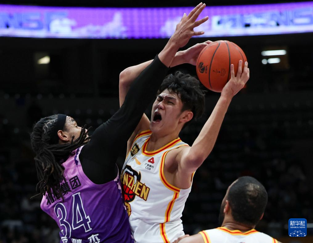 篮球——CBA常规赛：北京控股胜深圳马可波罗