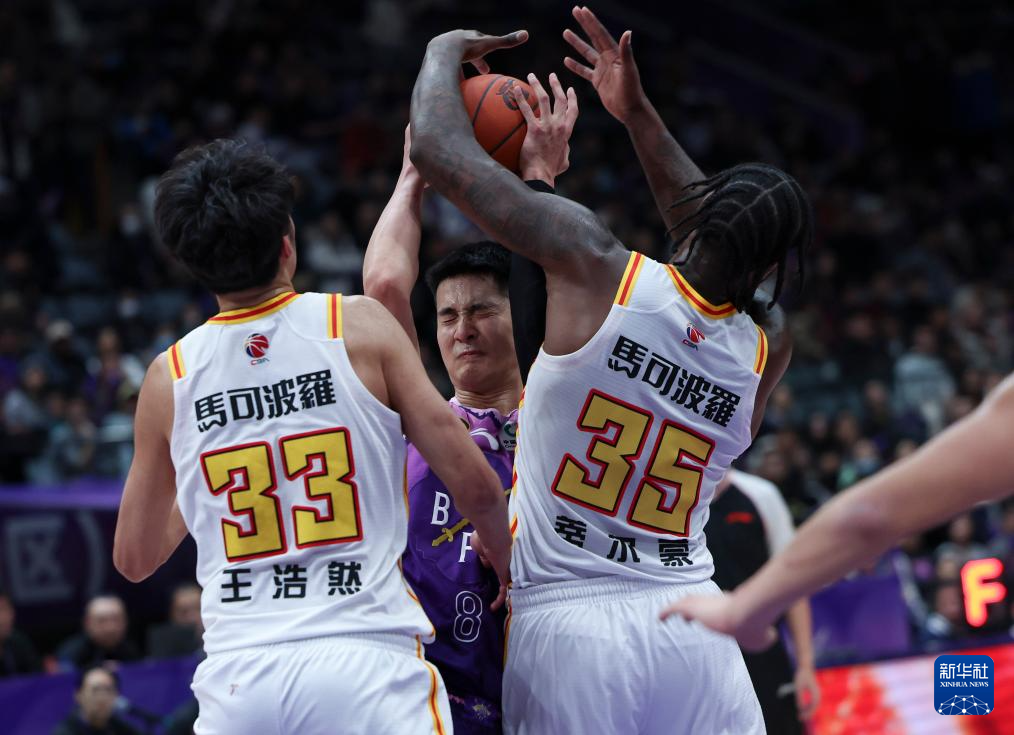 篮球——CBA常规赛：北京控股胜深圳马可波罗
