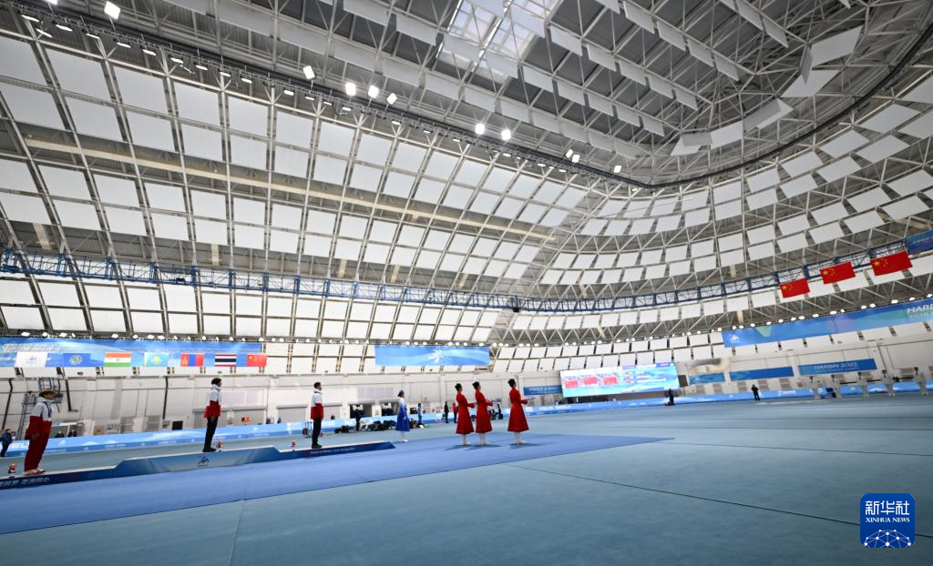 亚冬会丨速度滑冰——中国选手包揽男子5000米比赛冠亚季军