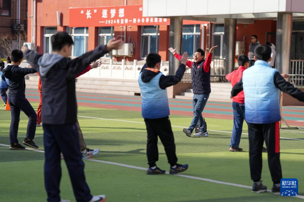 新华全媒+丨北京推行“体育八条” 打造“能出汗的体育课”