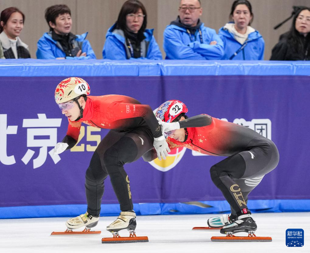 短道速滑——世锦赛：中国队获男子5000米接力亚军