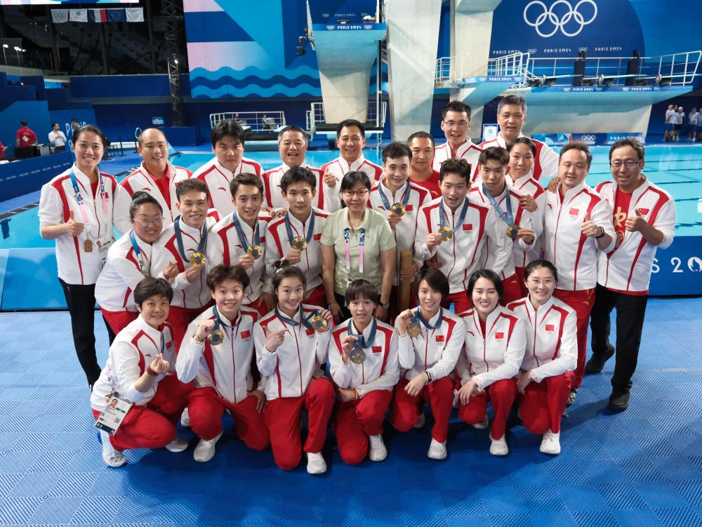 五位奥运冠军领衔 中国跳水队出征世界杯