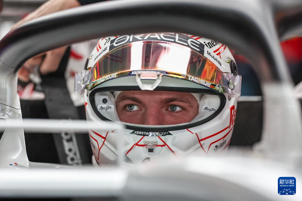赛车——F1日本大奖赛：正赛赛况