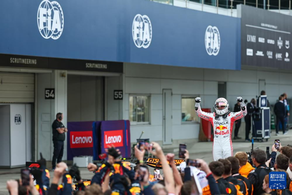 赛车——F1日本大奖赛：正赛赛况