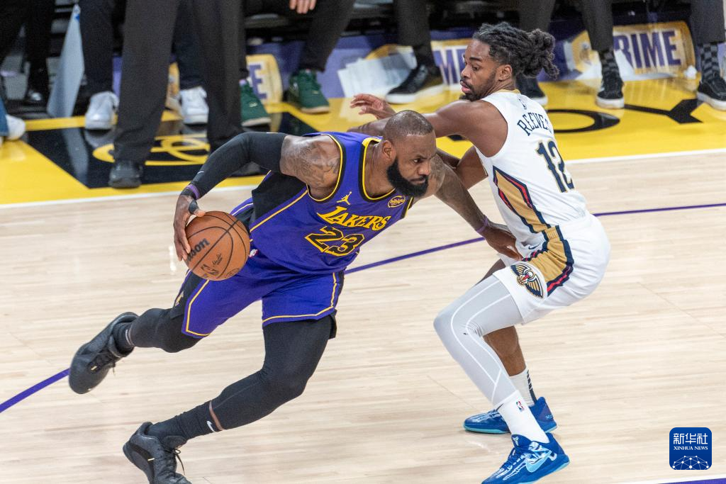 篮球——NBA常规赛：湖人胜鹈鹕