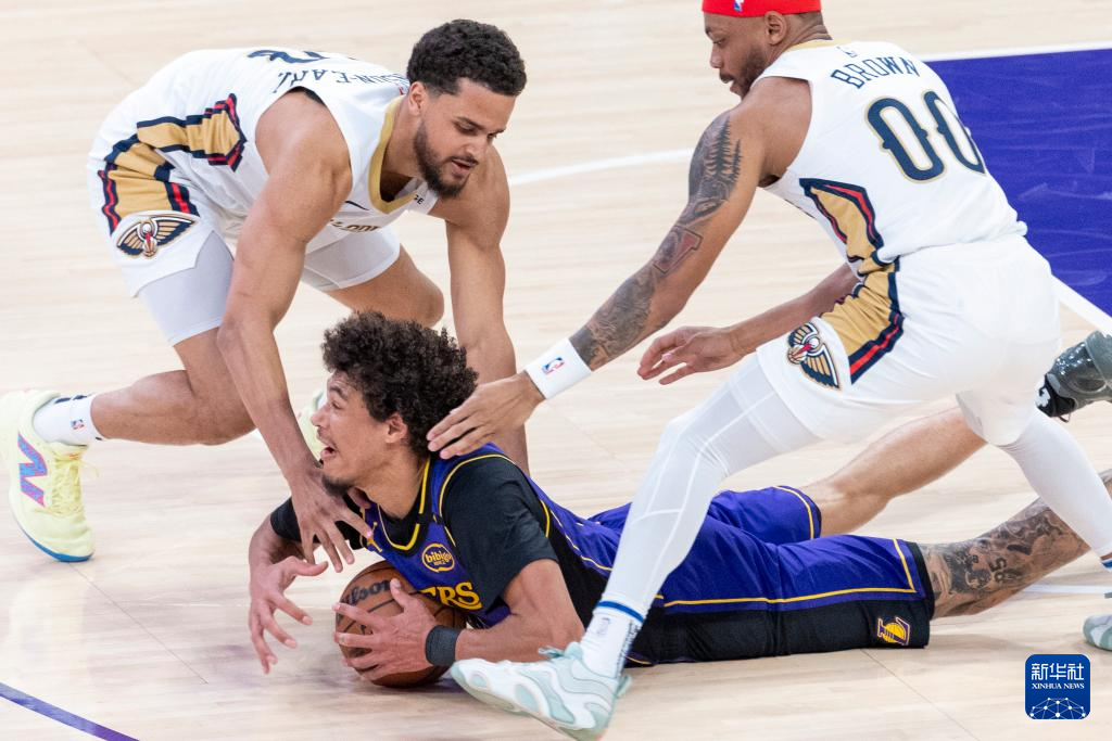 篮球——NBA常规赛：湖人胜鹈鹕