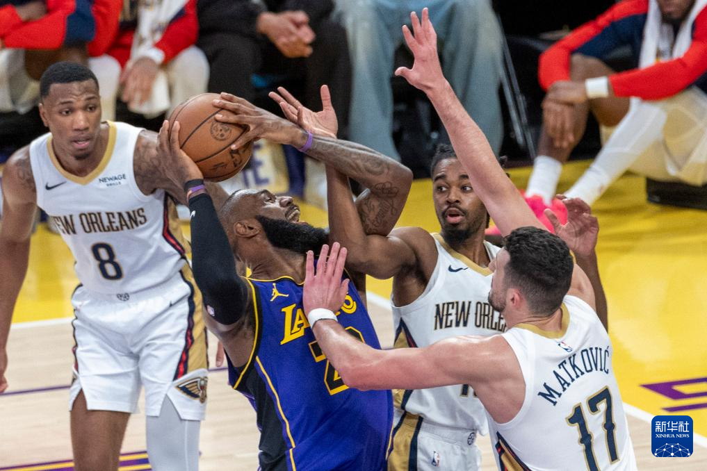 篮球——NBA常规赛：湖人胜鹈鹕