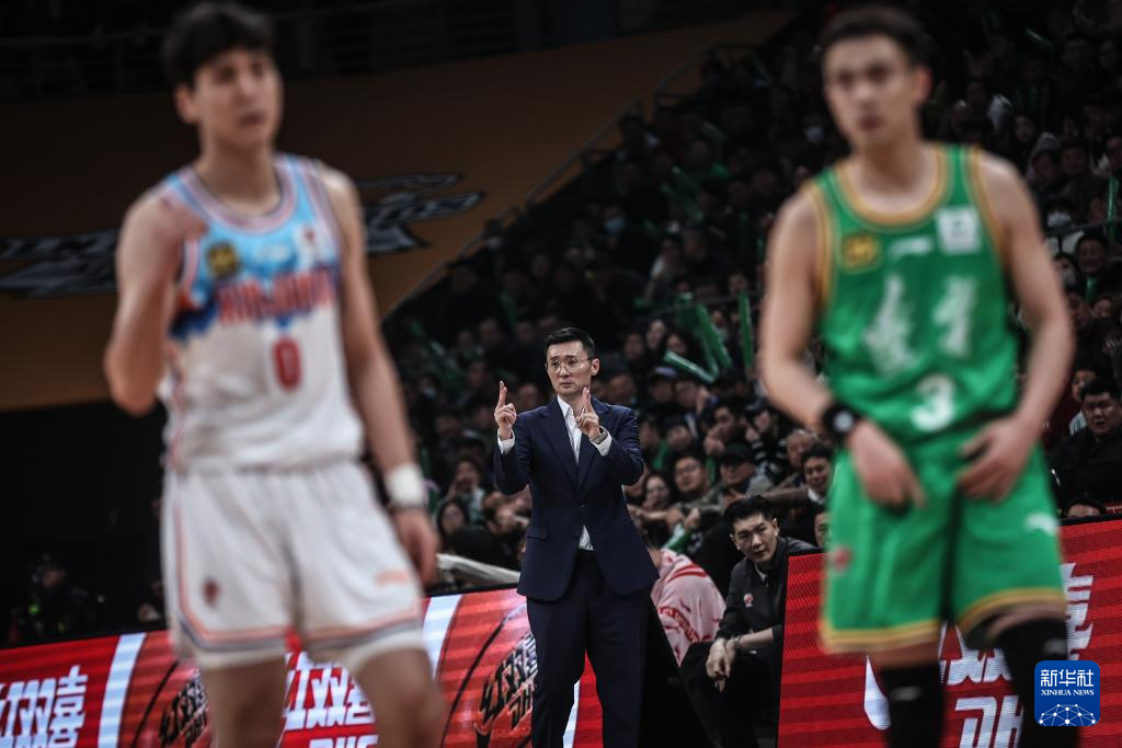 篮球——CBA季后赛：辽宁本钢胜新疆伊力特