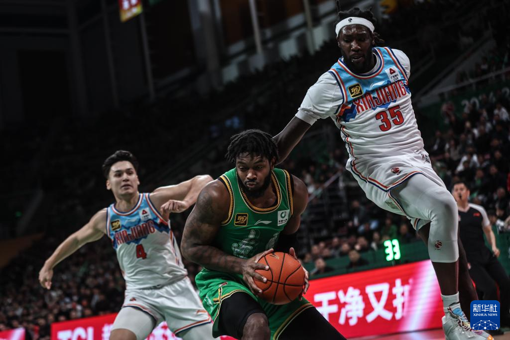 篮球——CBA季后赛：辽宁本钢胜新疆伊力特