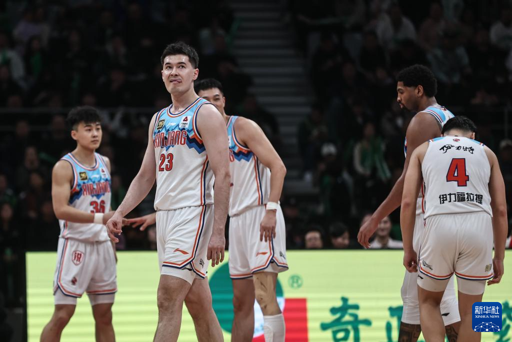 篮球——CBA季后赛：辽宁本钢胜新疆伊力特