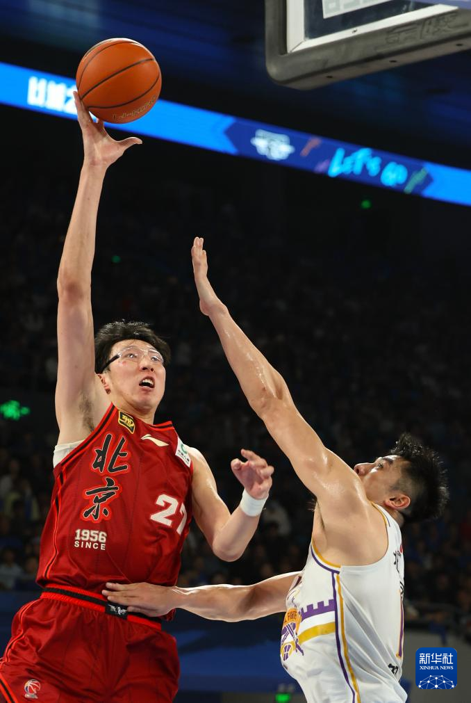 篮球——CBA季后赛：北京北汽胜北京控股