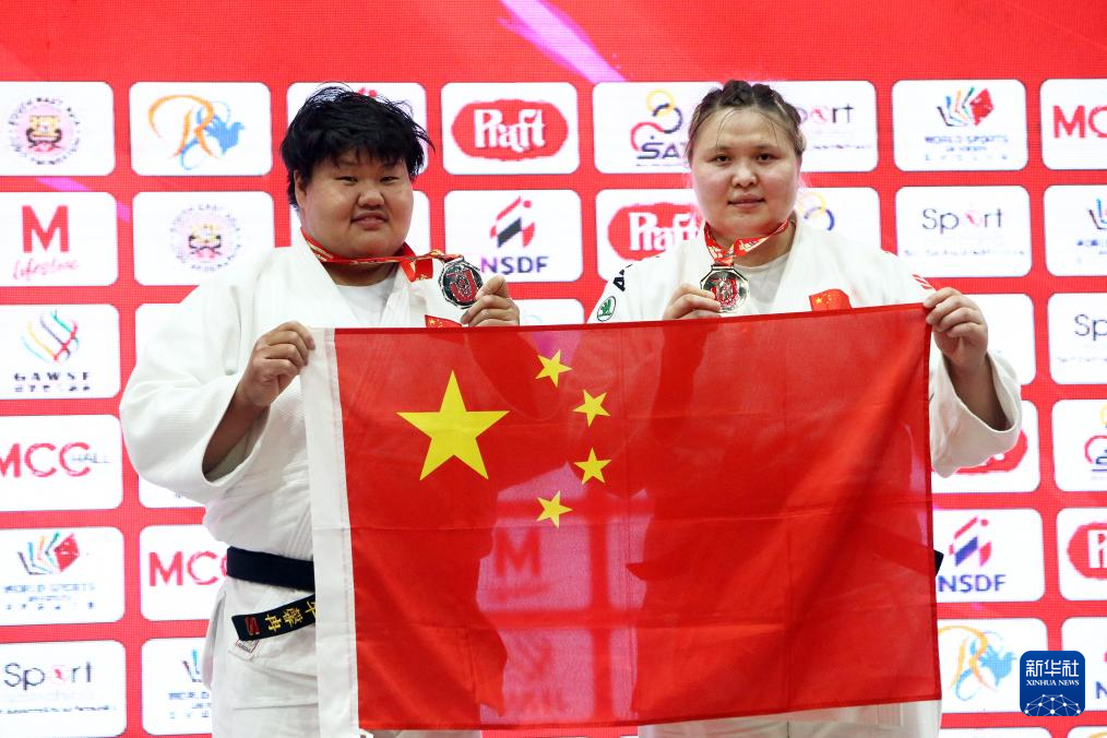 柔道——亚锦赛：中国选手包揽女子78公斤以上级冠亚军