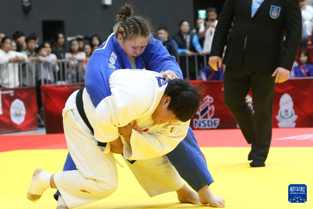 柔道——亚锦赛：中国选手包揽女子78公斤以上级冠亚军
