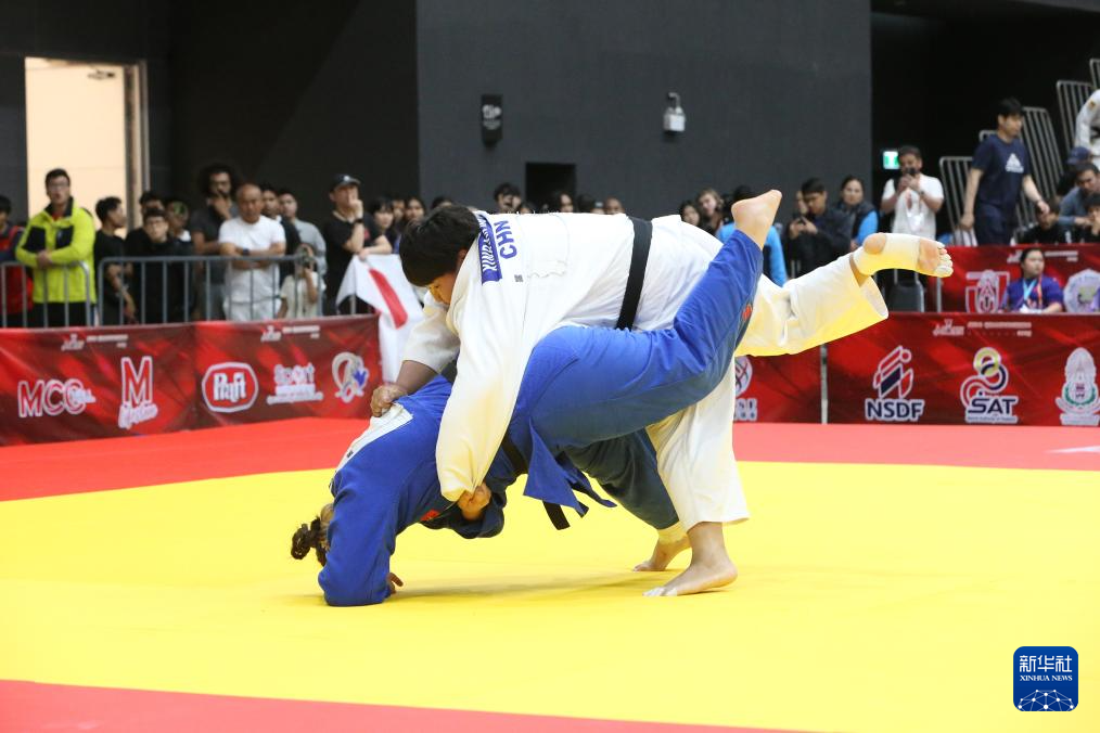 柔道——亚锦赛：中国选手包揽女子78公斤以上级冠亚军