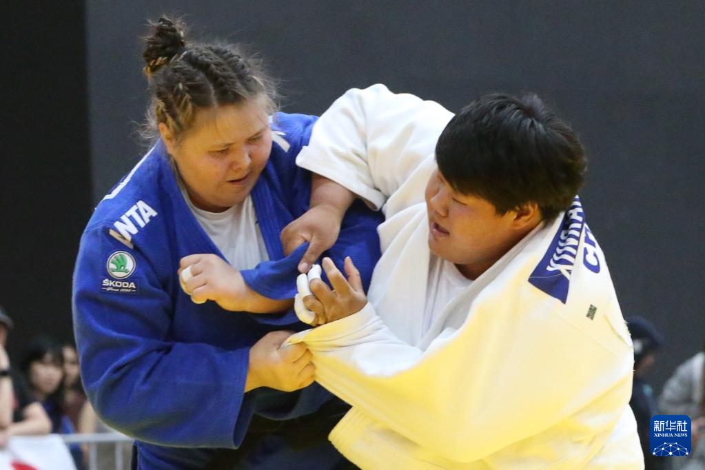 柔道——亚锦赛：中国选手包揽女子78公斤以上级冠亚军