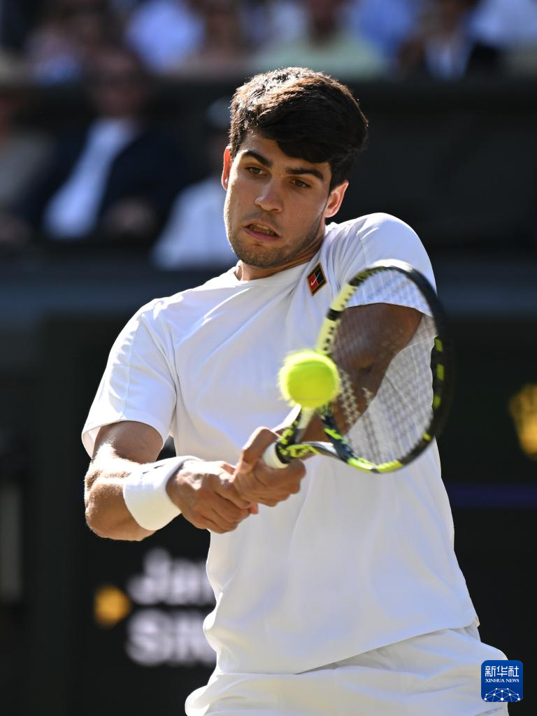 温网:辛纳首夺男单冠军