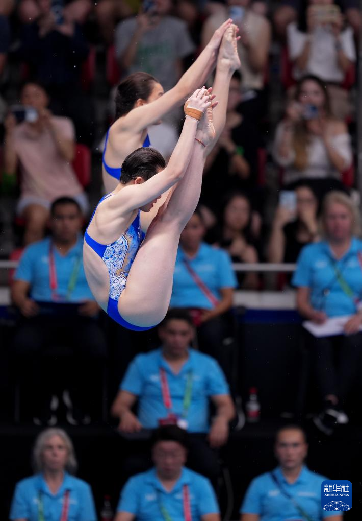 游泳世锦赛丨跳水:女子双人3米板:陈艺文/陈佳夺冠