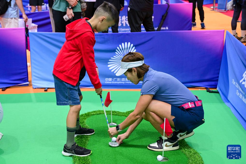 香港举行活动迎十五运会倒计时100天