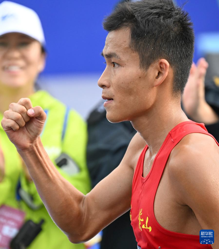 2025乌鲁木齐马拉松开跑