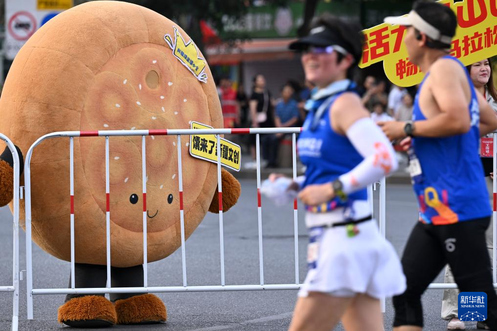 2025乌鲁木齐马拉松开跑