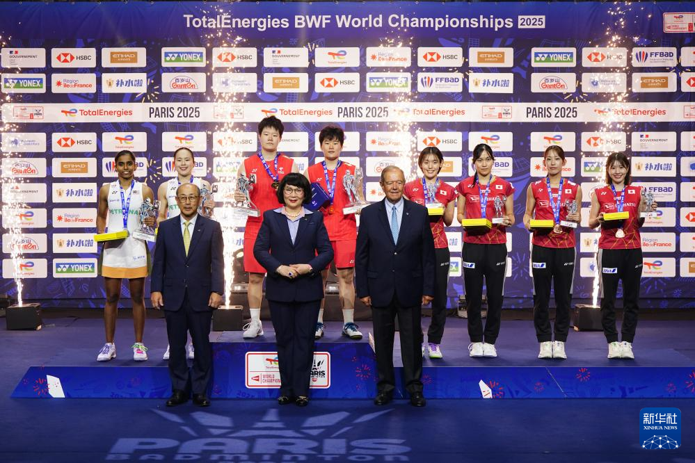 羽毛球世锦赛:刘圣书/谭宁获得女双冠军