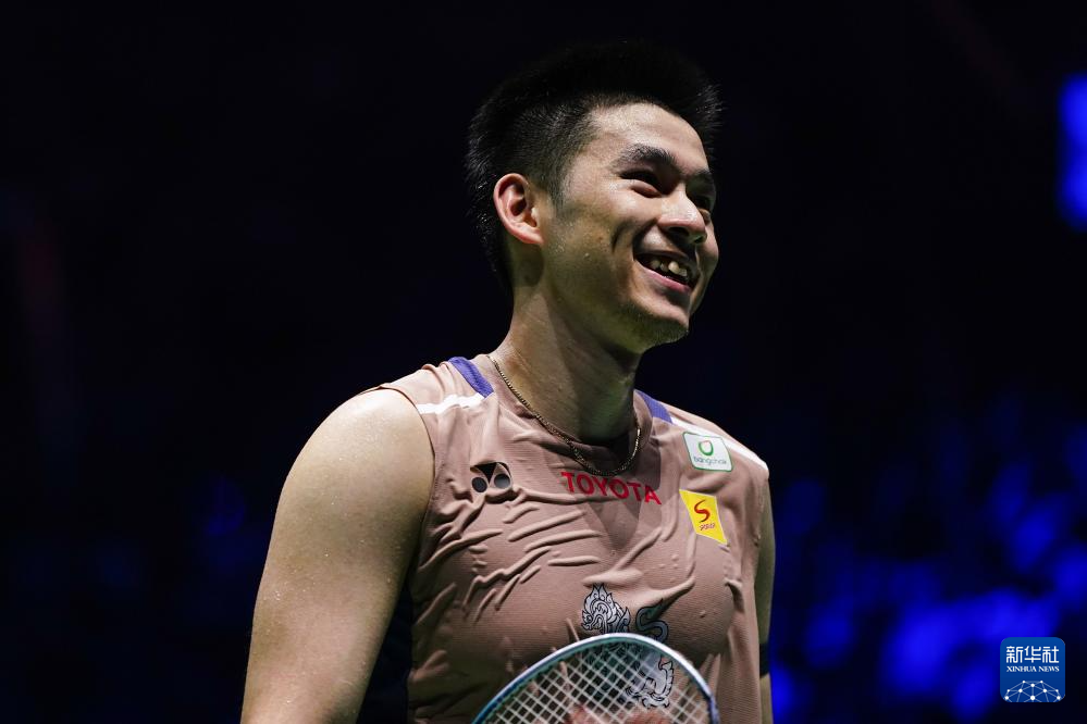 羽毛球——世锦赛:石宇奇获得男单冠军