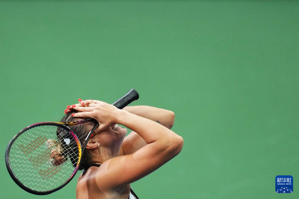 美网:萨巴伦卡获得女单冠军