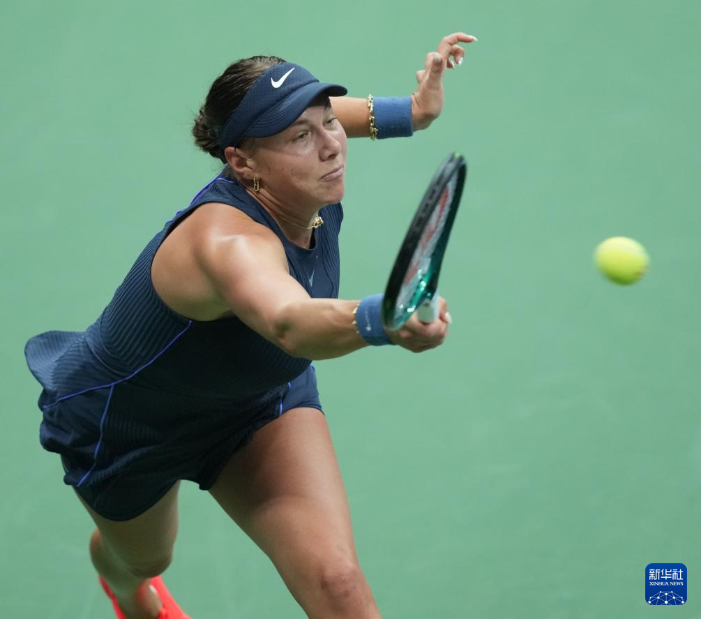 美网:萨巴伦卡获得女单冠军